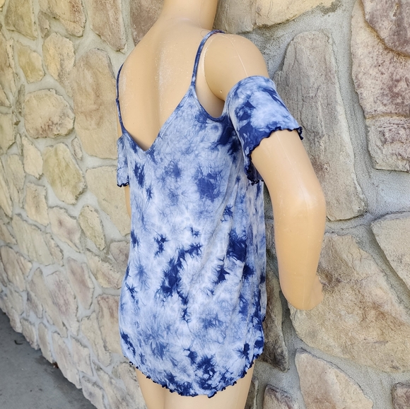 AMERICAN EAGLE | Cold Shoulder Soft & Sexy Tank/Tee - Picture 5 of 8